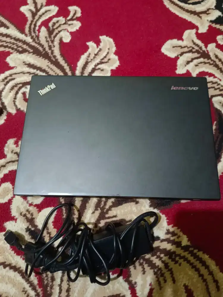 Laptop lenovo thinkpad bekas