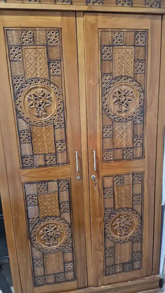 Lemari Kayu Jati 2 Pintu