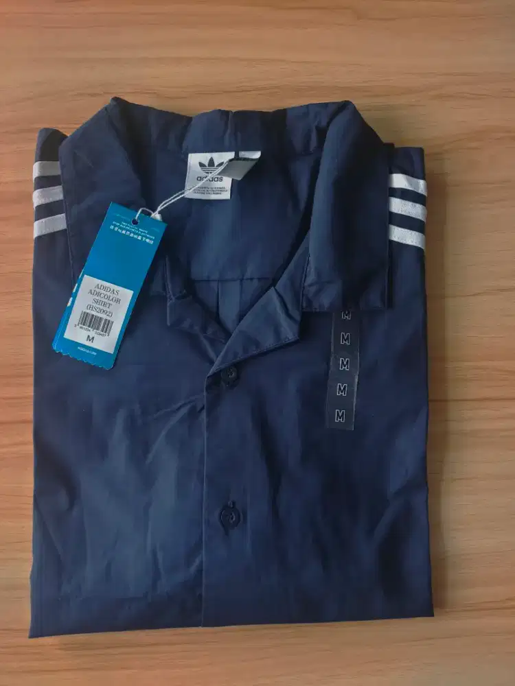 Kemeja Adidas Parley over size M