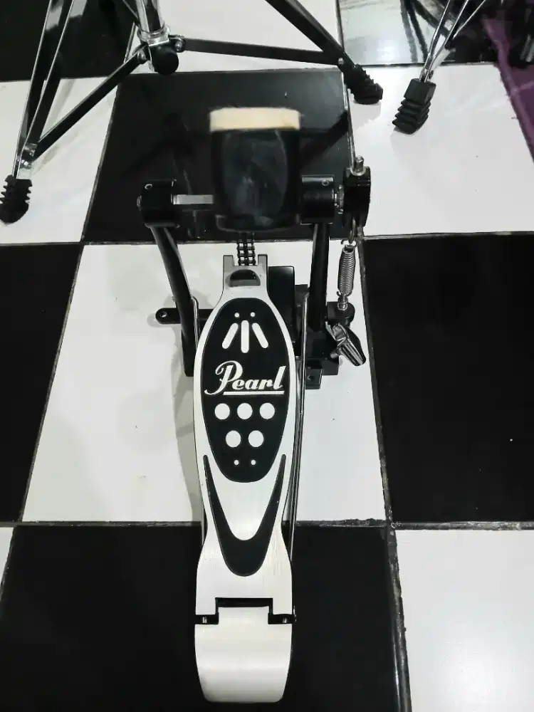 Single pedal pearl p530