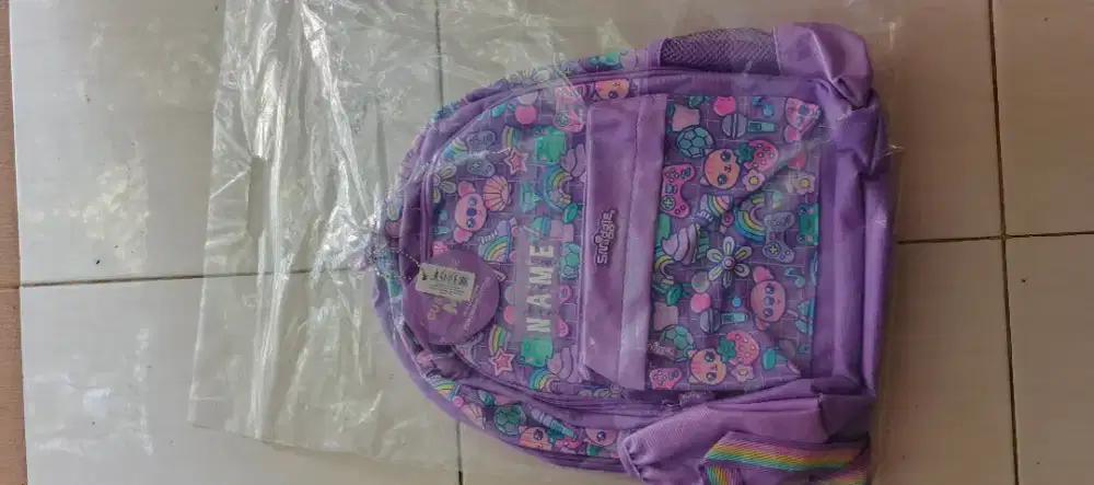 Tas anak smiggle keren