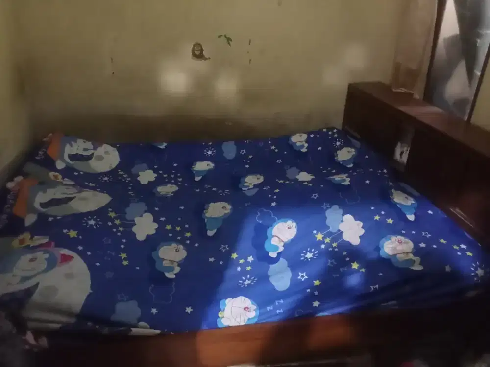 Dipan tempat tidur jati jadul 180x200
