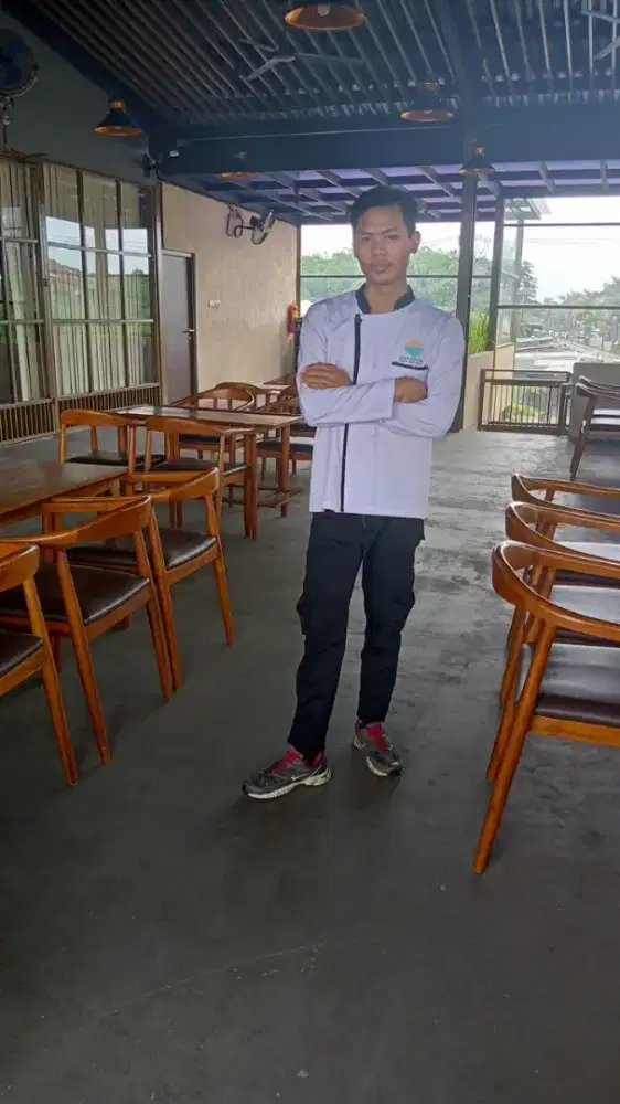 Loker cook resto