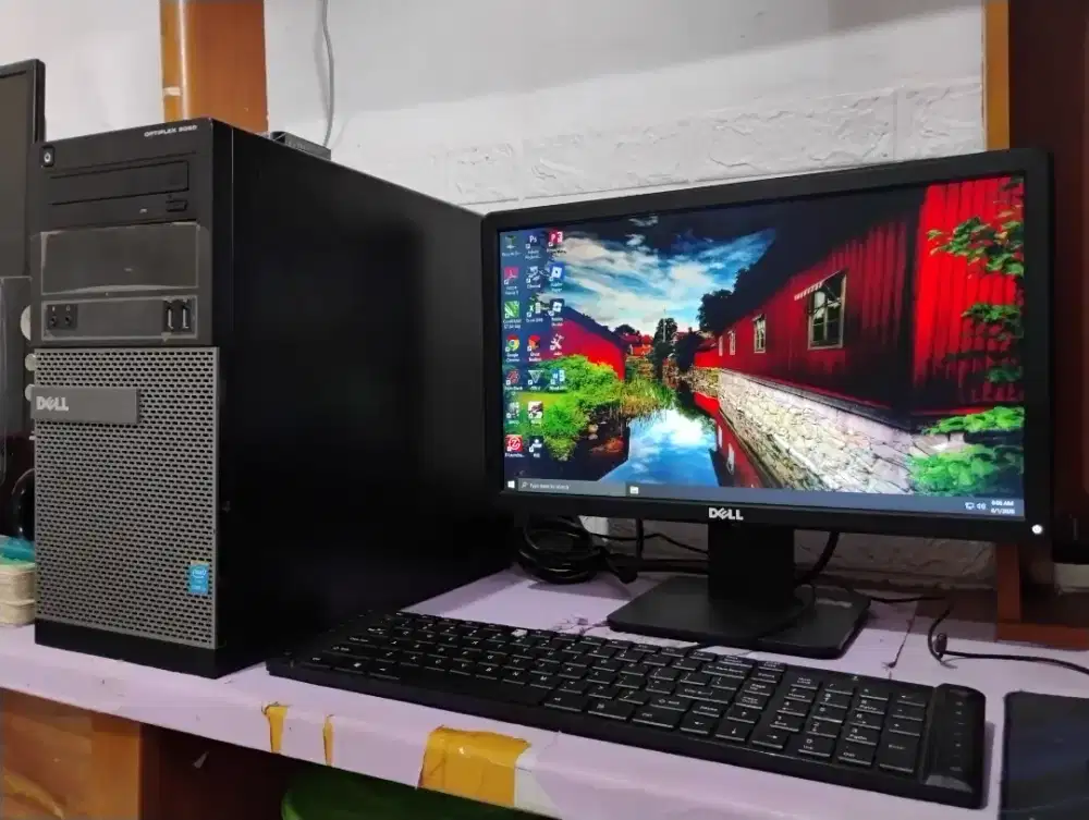 Pc Dell fullset (intel gen4 + ram 8gb + monitor 19 inch) siap pakai