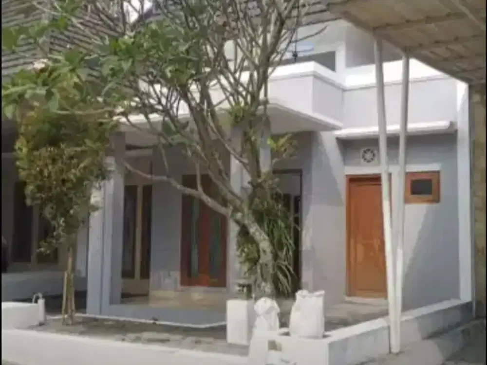 Rumah Dijual Dalam Perumahan Onegate System Lokasi di Caturharjo