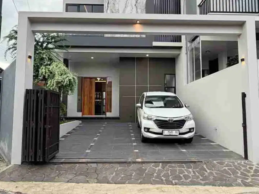 RUMAH PREMIUM LUX 2 LANTAI SEMI FURNISHED DI JALAN KALIURANG KM 7 SINDUHARJO NGAGLIK SLEMAN