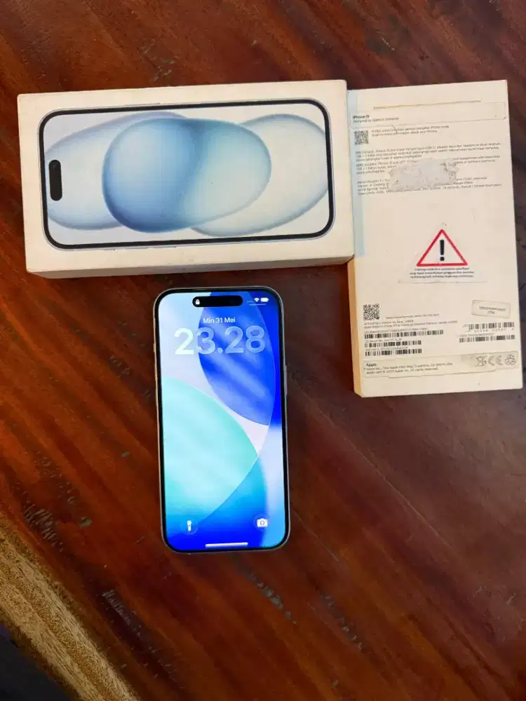 iPhone 15 128 GB iBox