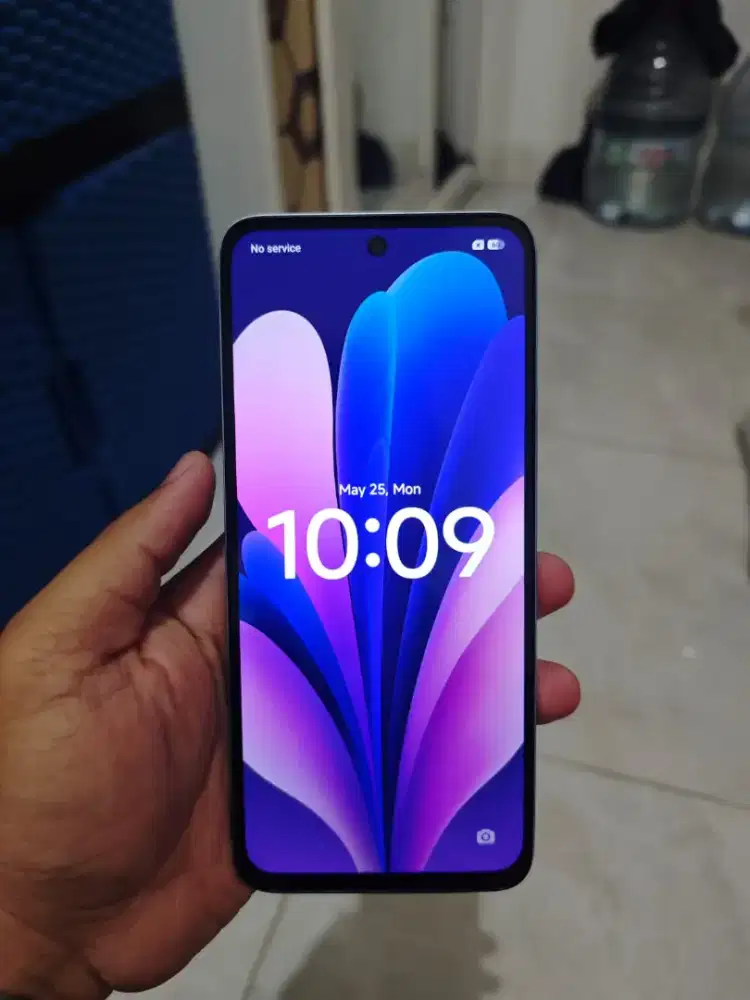 Redmi 13x
Ram 8/256
Hp cas