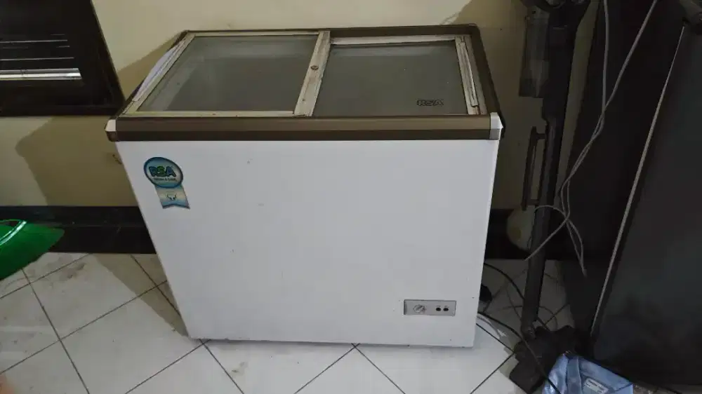 Kulkas Freezer GEA XS-200 171L siapa cepat dis dapat