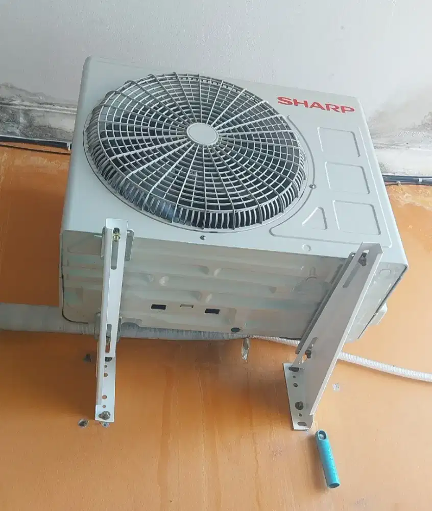 Jual AC Sharp 3/4 PK Like New Pemakaian 6 Bulan