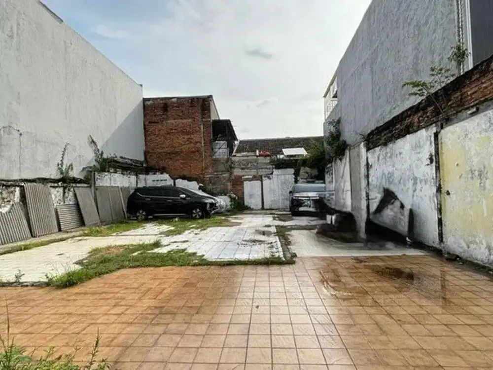 Rumah Rata Tanah Tebet Jakarta Akses Jalan 3 Mobil dekat Trans Umum