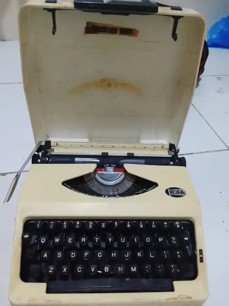 Mesin tik kuno tahun 1970an