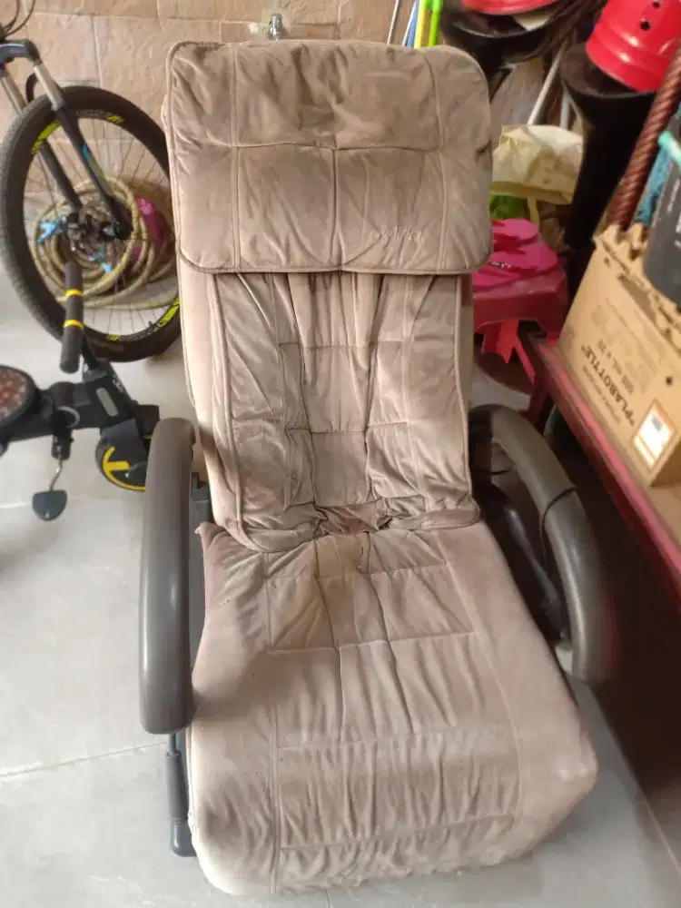 Jual kursi pijat apa adanya di suruh jual sama si bos 2 jt