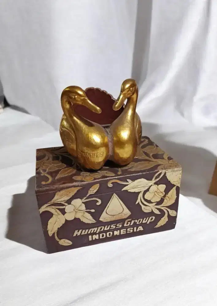 BOX KAYU UKIR CAT EMAS