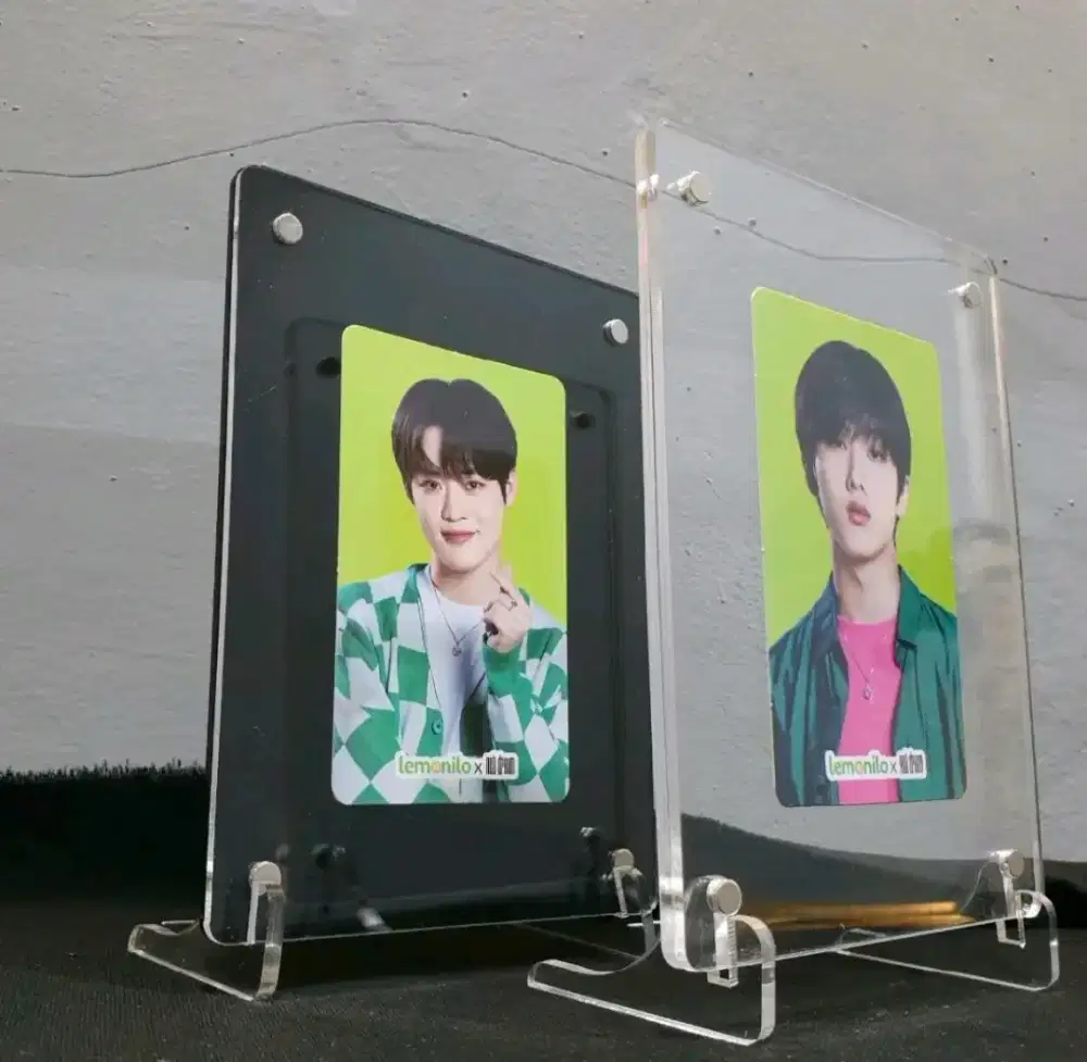 Frame Foto Akrilik Magnet 4R – Baru Belum Pernah Dipakai