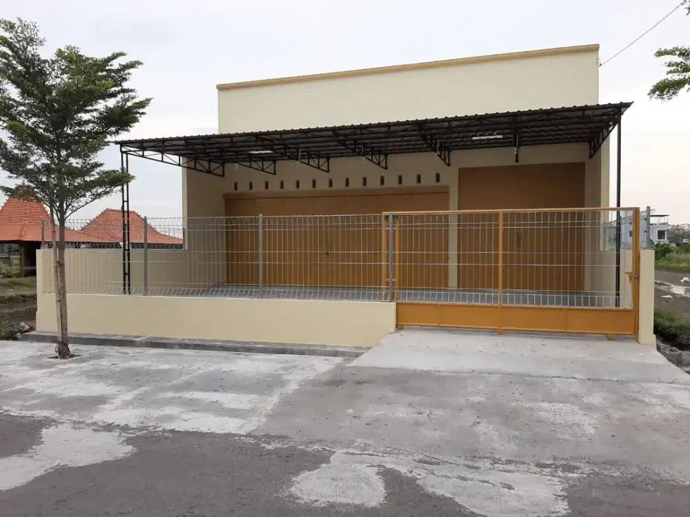 Disewakan Ruko + Gudang Berlokasi di Purwomartani Dekat Bandara Lama