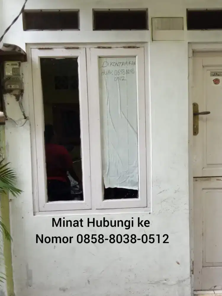 Di Kontrakan Rumah di Pisangan Baru