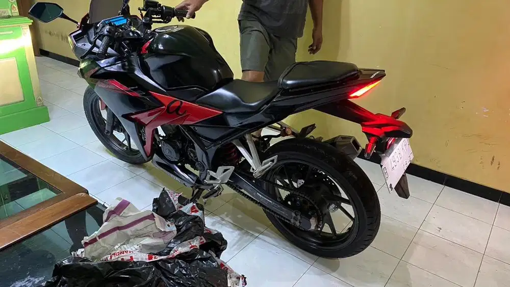 Honda CBR150r 2017