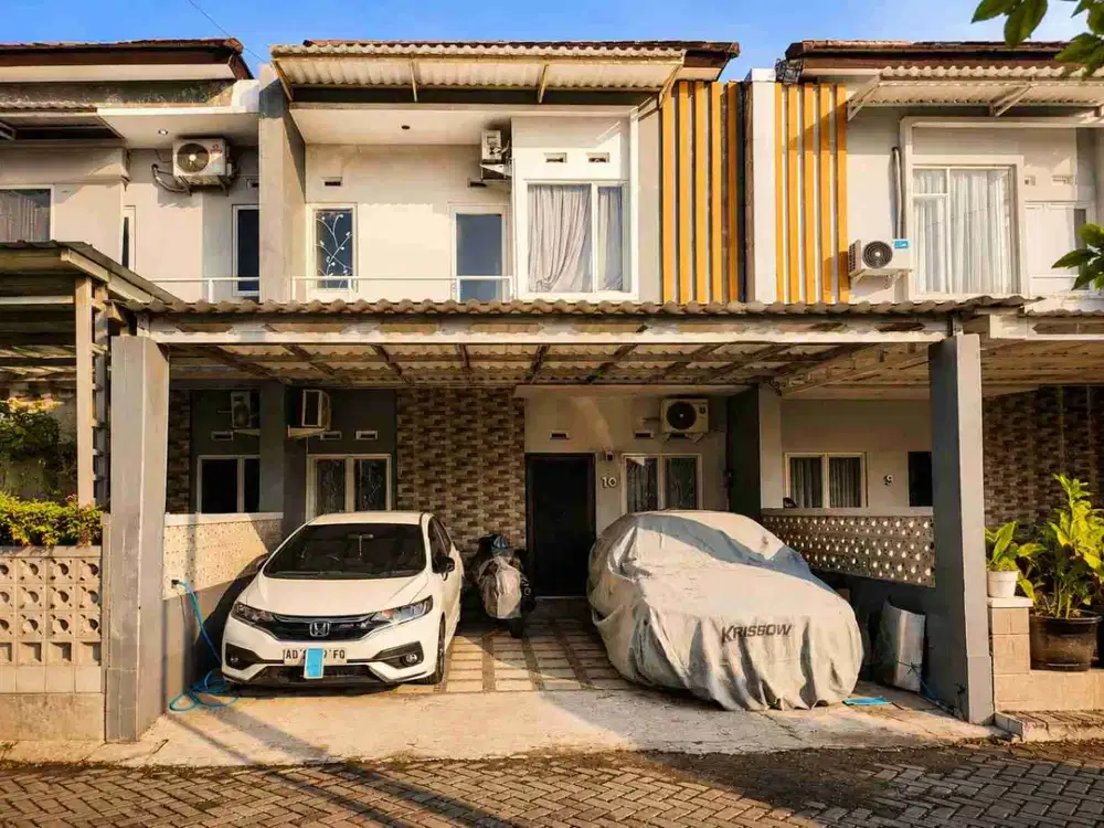 Rumah 2 Lantai SHM Gentan Purbayan, Bangunan 200m² Garasi 2 Mobil Harga 800 Juta