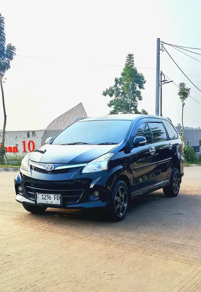 Toyota Avanza Veloz 1.5 2014