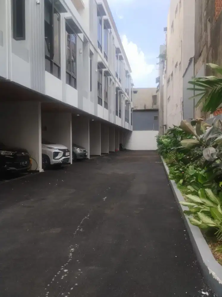 Dijual rumah baru 2 lantai 5 menit dr terminal bus Manggarai