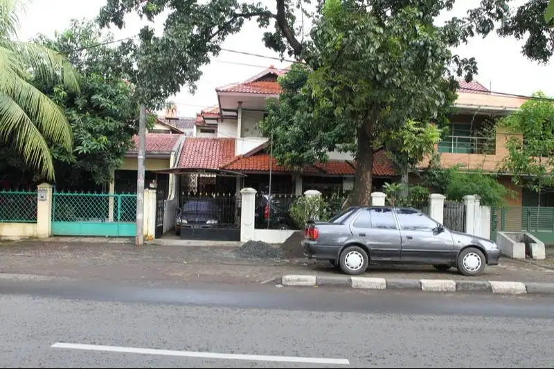 Dijual rumah strategis untuk bisnis anda