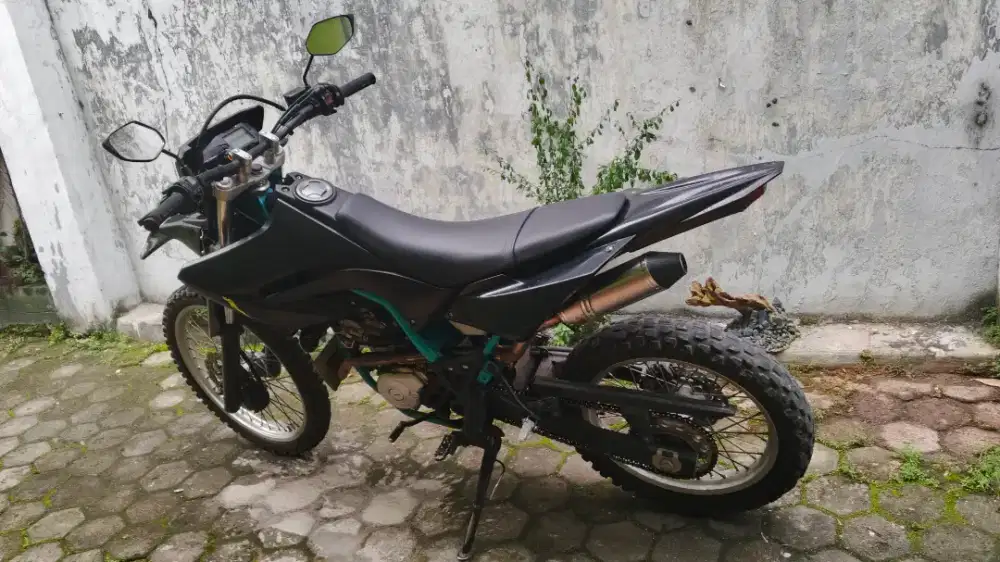 Yamaha WR 155 R