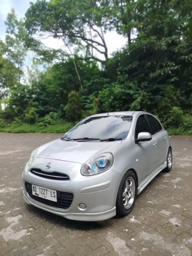 NISSAN MARCH 2012 ISTIMEWA