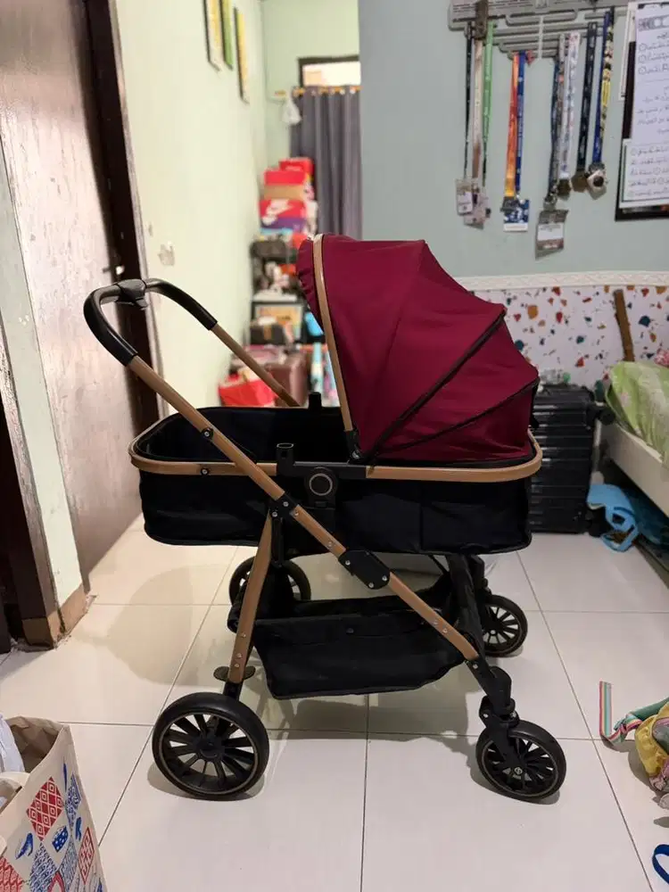 Stroller beige bisa hadap depan belakang