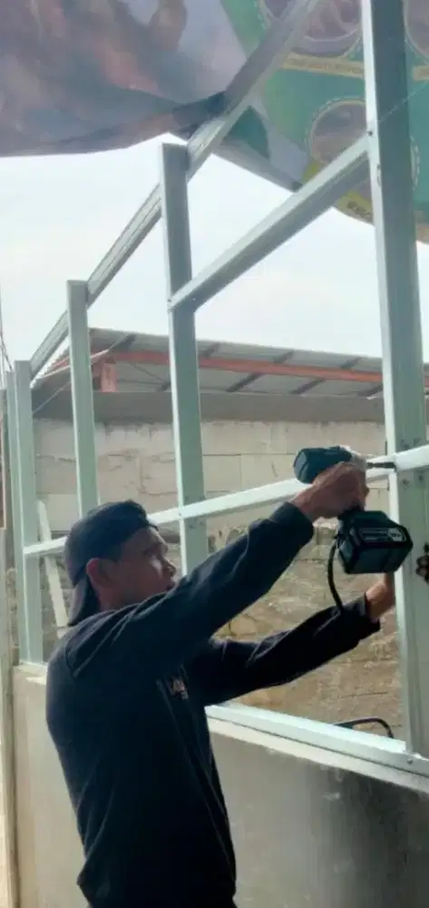 Jasa tukanga bangunan harian maupun borongan