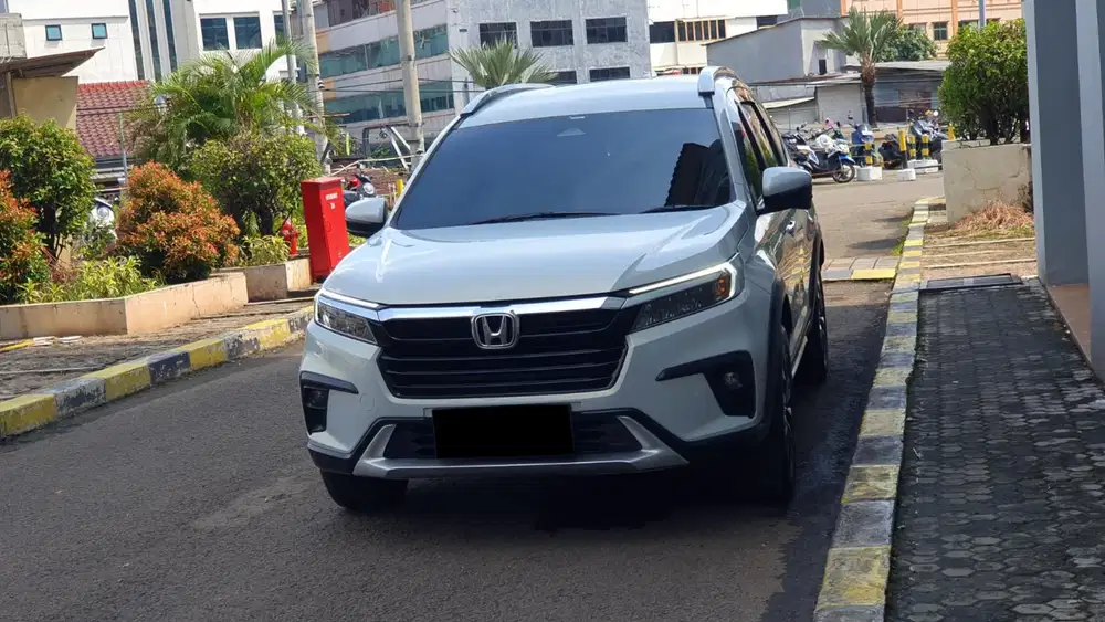 Km 11rb honda brv prestige sensing 2023 putih