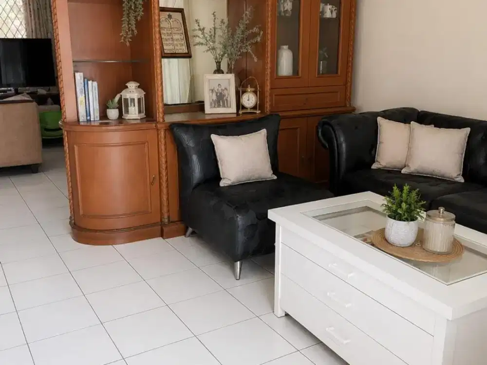 Jual Rumah Cantik Griya Loka BSD luas tanah besar sudah SHM