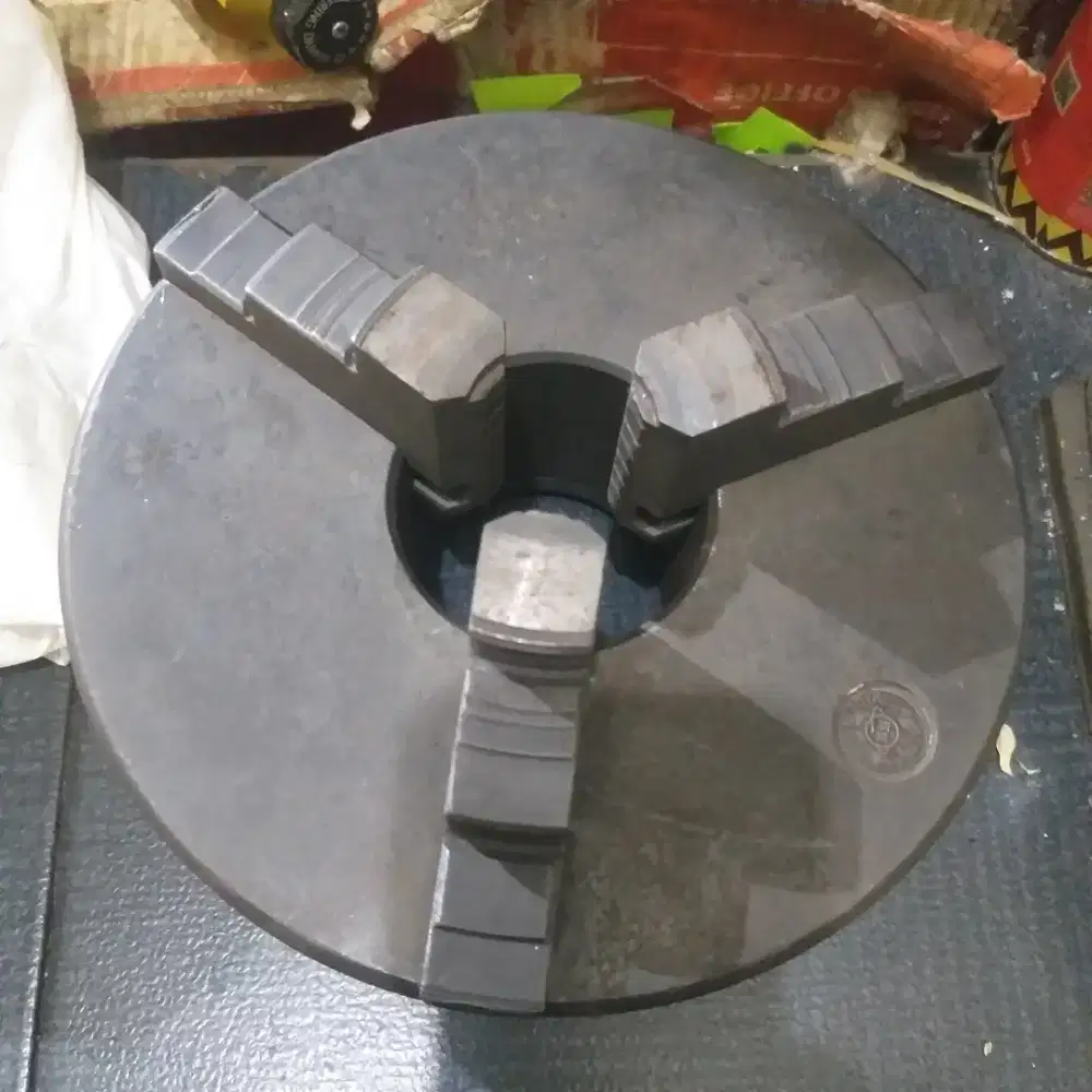 Di jual catok bubut 8inch 3claw nego