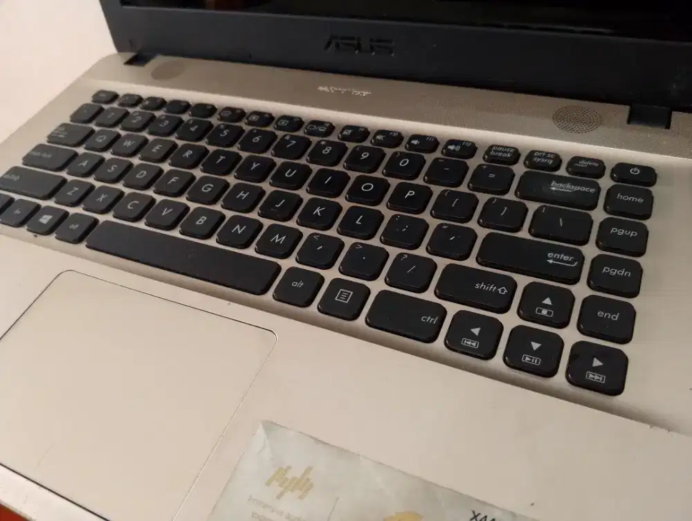 X441M(Asus)1TG/Ram4.win 11.Dvd+cam.Mulus