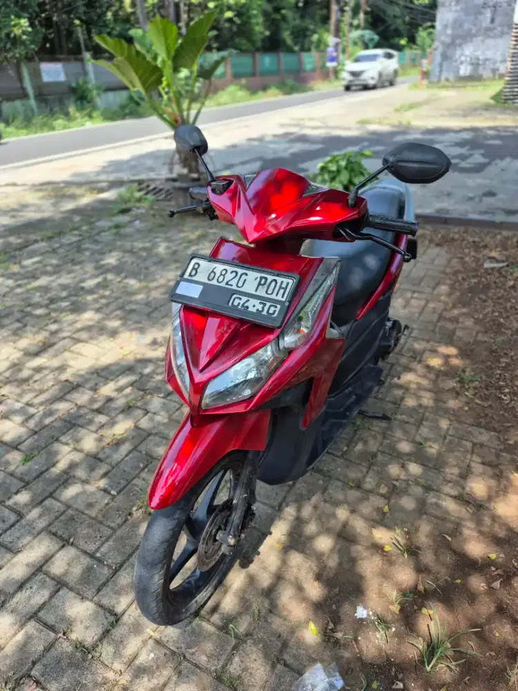 Dijual Honda Vario karbu tahun 2010 surat lengkap