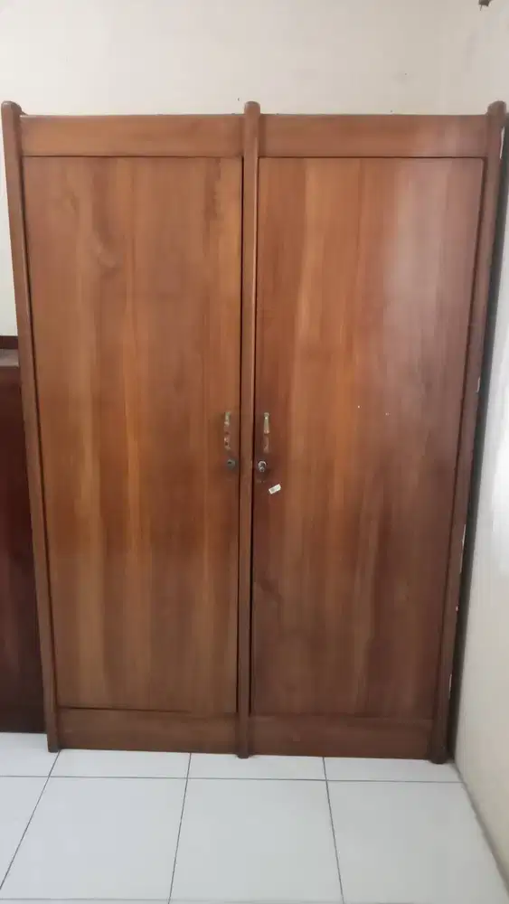 Jual Cepat Lemari Jati 2 Pintu