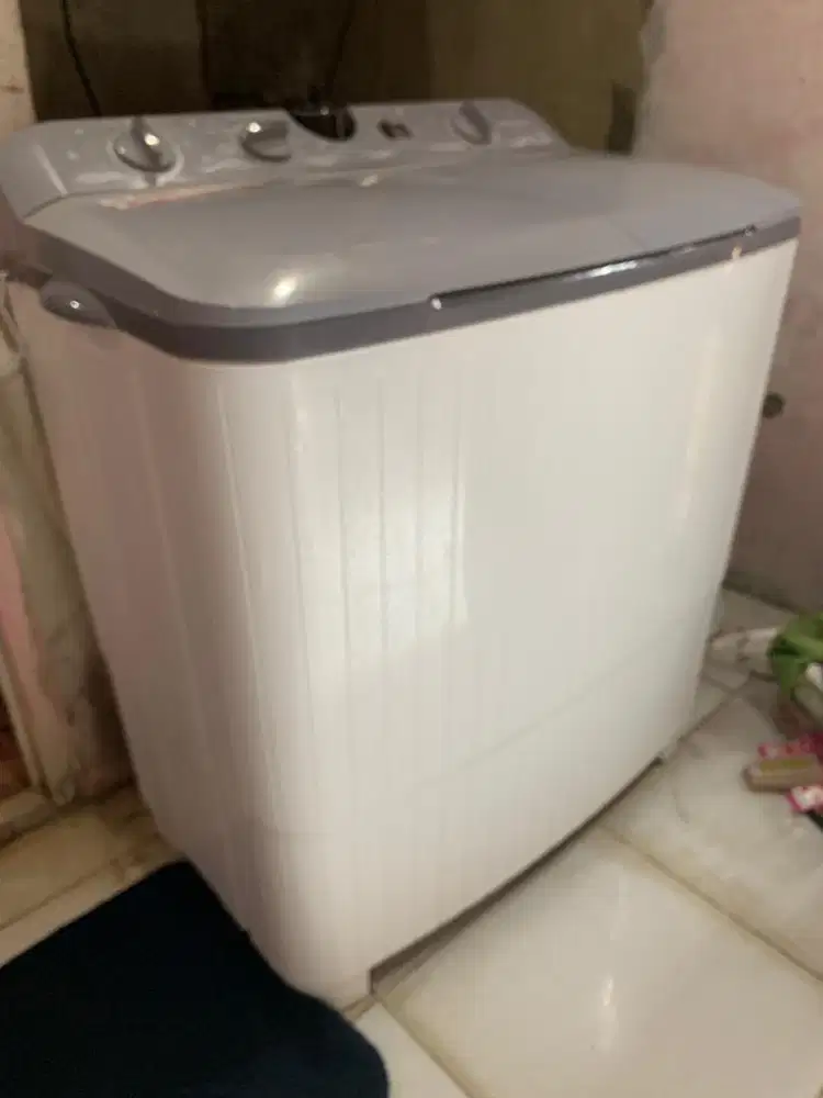Jual mesin cuci 9kg dari Polytron