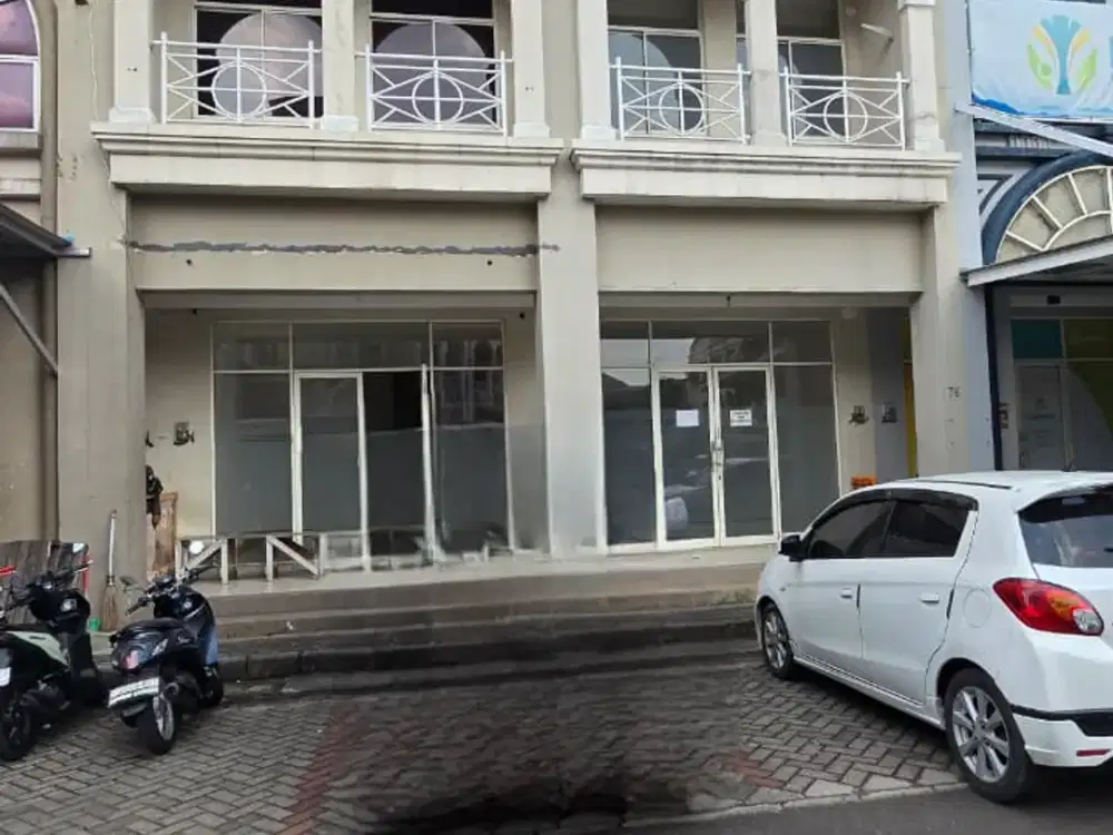 Repost !! Disewakan Ruko Grand Galaxy, Rapih Siap Pakai di Area Komersil
