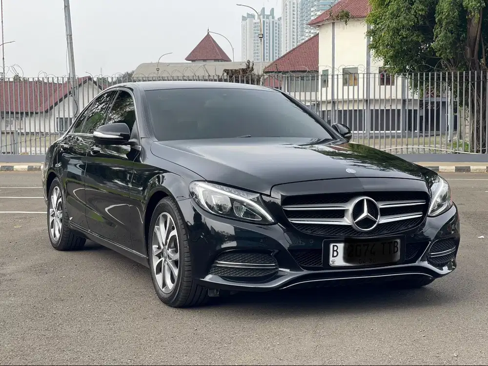 MERCEDES BENZ C200 W205 2014