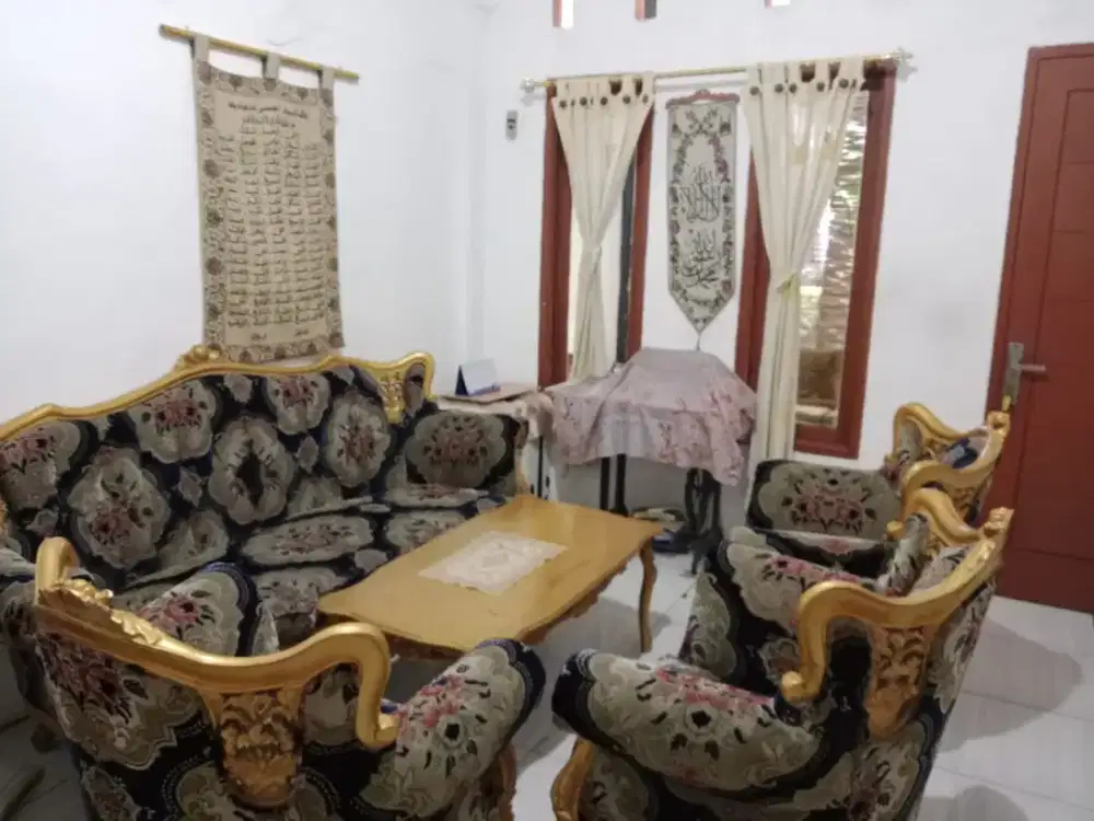 ​[WTS] Jual 1 set bangku tamu sofa mewah [Bangku kayu jati]