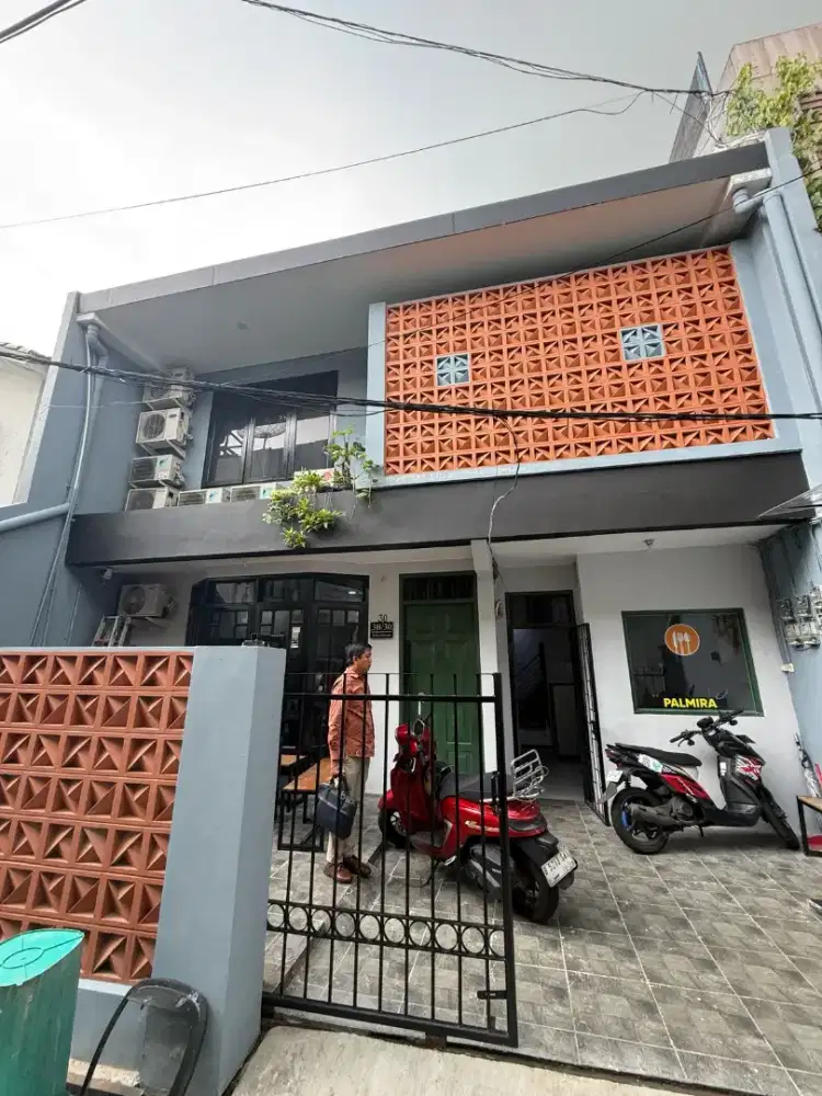 Rumah kost di Tebet dijual