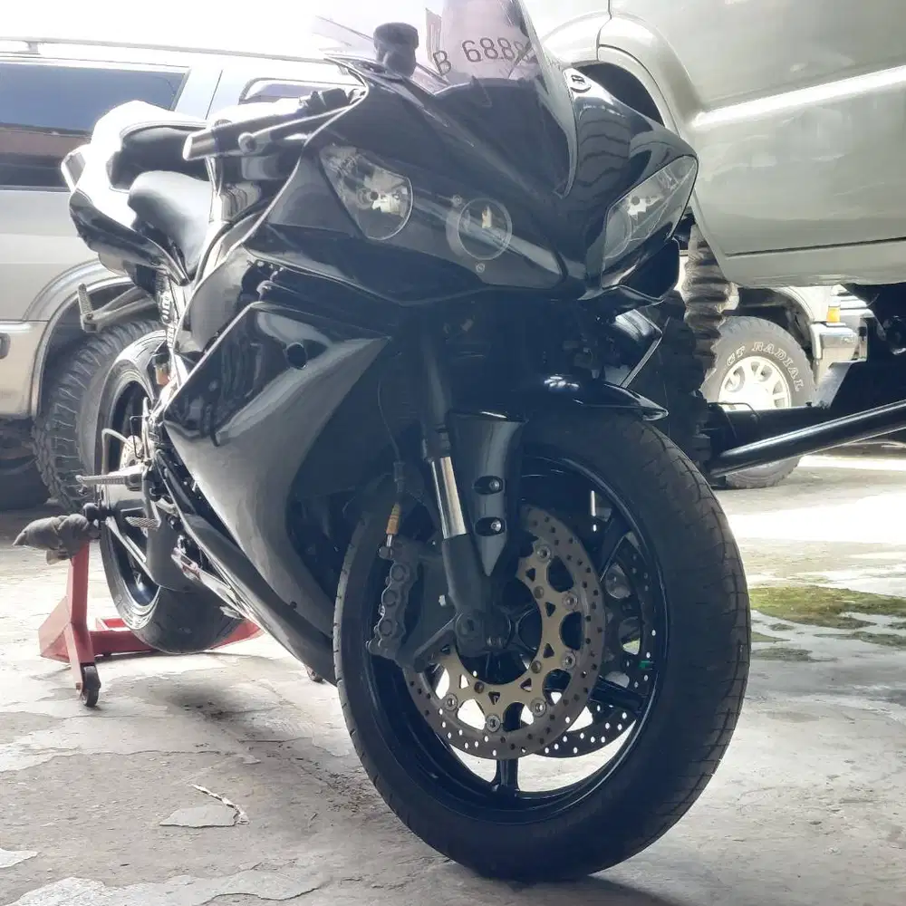 Yamaha R1 YZF 1000