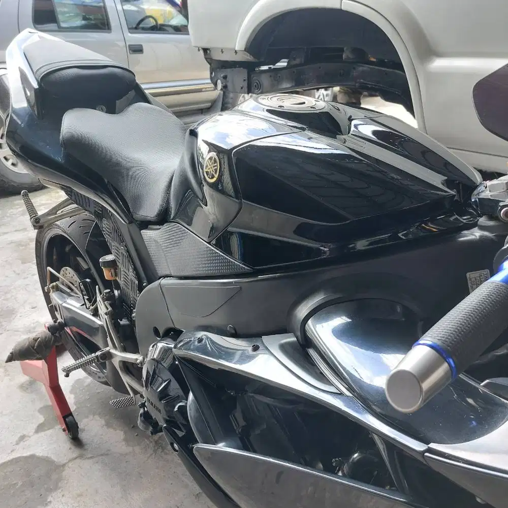 Yamaha R1 YZF 1000
