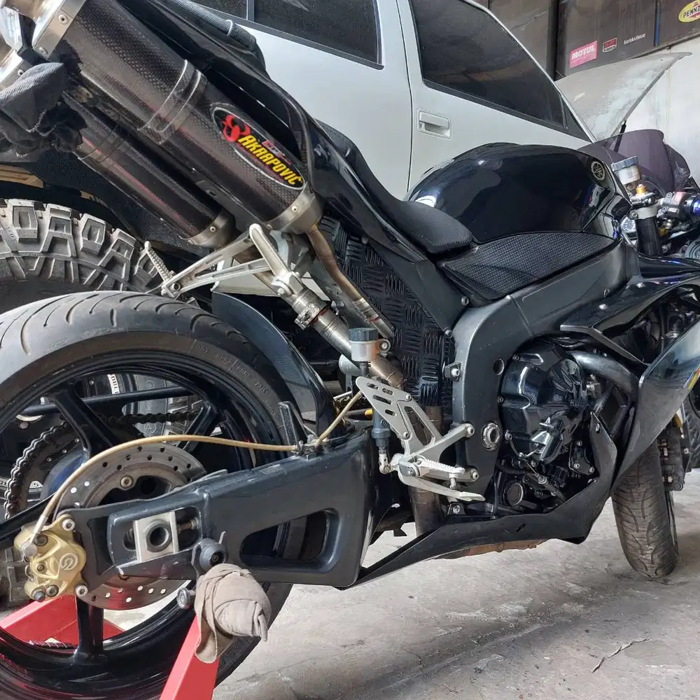 Yamaha R1 YZF 1000