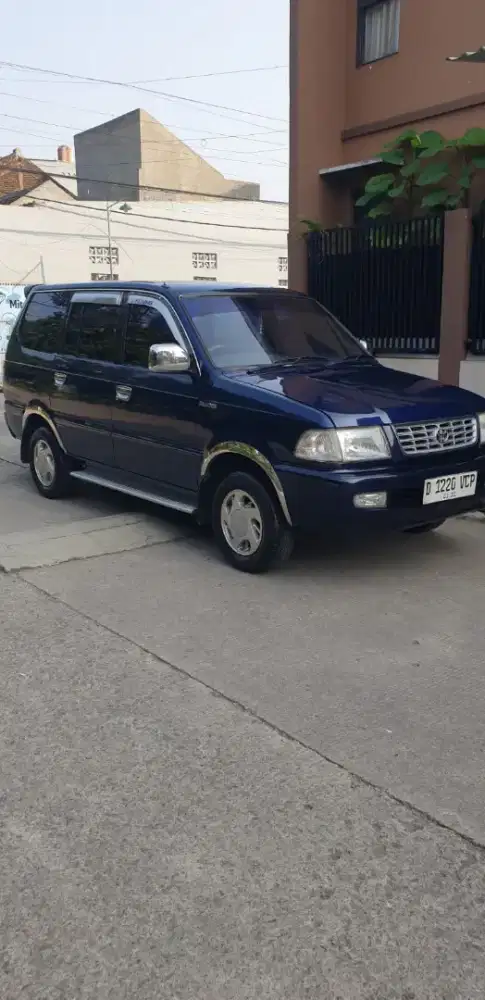 Kijang lgx Efi istimewa