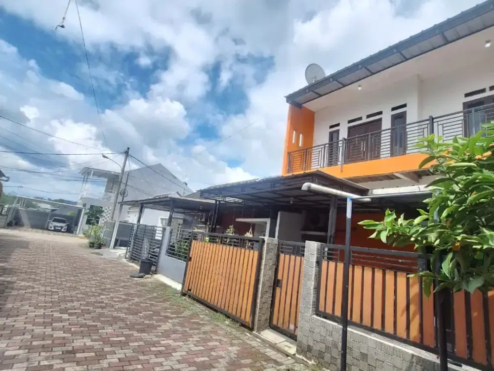 jual rugi !! rumah 2 lantai akses 2 mobil 10 menit tol jatiwarna