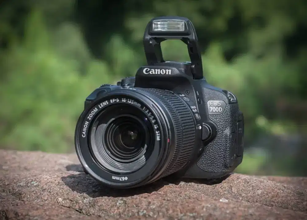 CANON EOS 700D LENSA KIT PLUS BONUS LENSA FIX