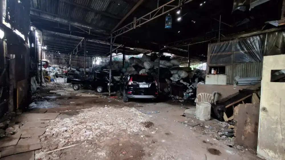 Tanah siap  Gudang,Kantor,Dkt TolVeteran  bebas Banjir Jakarta Selatan