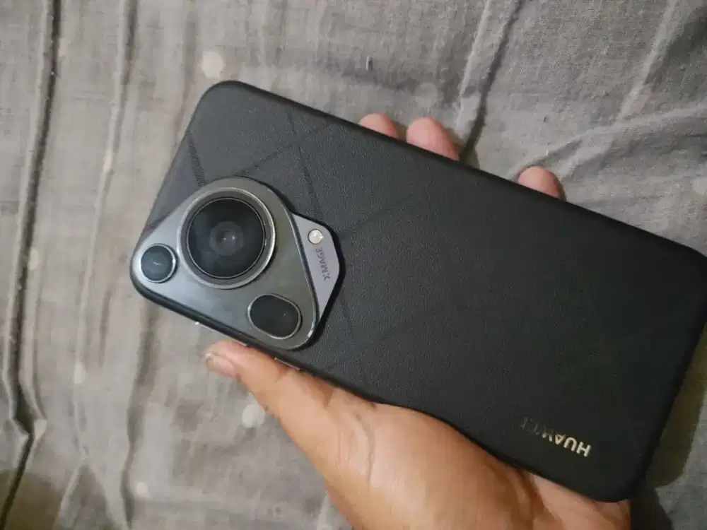 Huawei Pura 70 Ultra 16/512gb Garansi Resmi