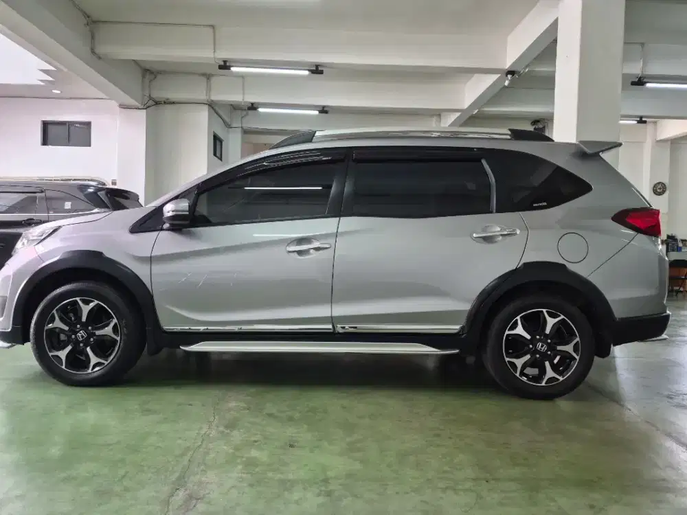 HONDA BR- V E PRESTIGE AT 2017